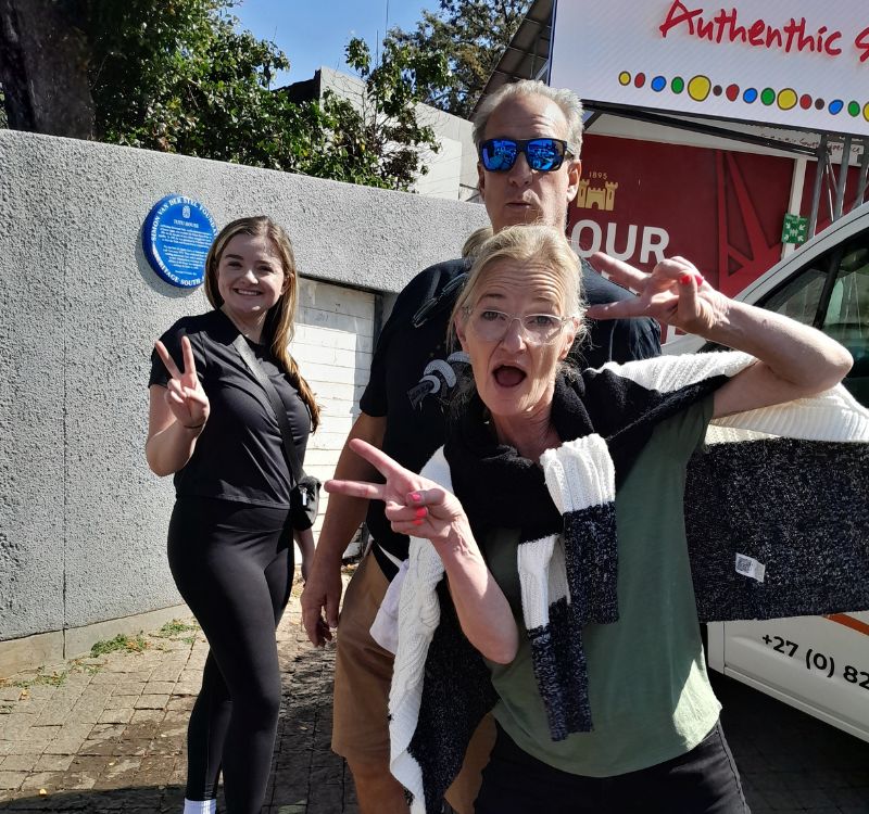 Picture of people having fun on Sowto and Lion Park Tour